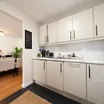 아파트 Exquisite And Modern 2bed In Centre 더블린
