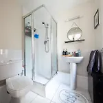 Exquisite And Modern 2bed In Centre 아파트