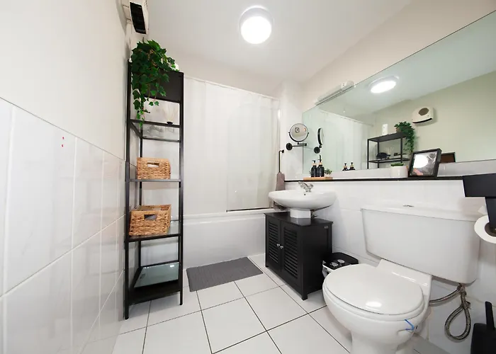 Exquisite And Modern 2bed In Centre 아파트