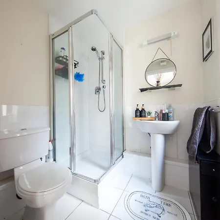 Exquisite And Modern 2bed In Centre Διαμέρισμα